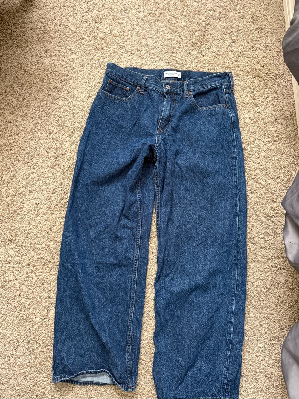 Abercrombie Ultra Loose Low Rise Curve Love Jeans